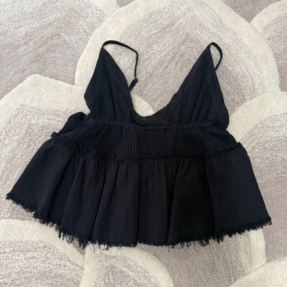 Chic Black Sleeveless Top